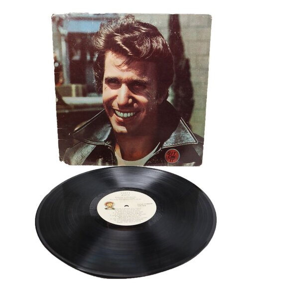 Happy Days: Fonzie Favorites Vinyl Record Album 70s TV Show The Fonz - Picture 3 of 5
